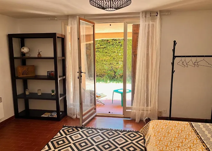 Boulouris, Grand Studio 2 A 4 Personnes A 5Min A Pied Des Plages